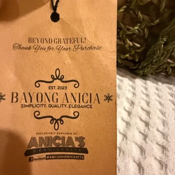 Bayong Anicia Green Woven Straw Tote Bag - Picture 8 of 8